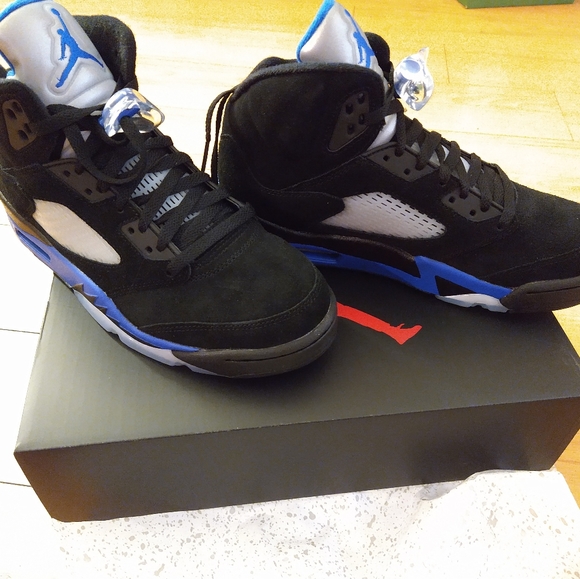 Jordan 5 black racer blue size 9  New - Picture 1 of 3